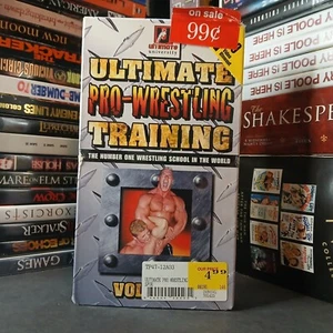 Ultimate Pro-Wrestling Training Vol. 1 (VHS) VERY RARE - SEALED - SHIPS FREE - Imagen 1 de 7