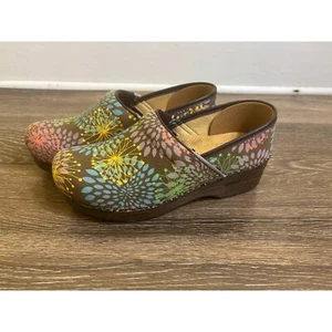 Dansko Women's Vegan, Floral Pattern Clogs Size 39 - Picture 1 of 10