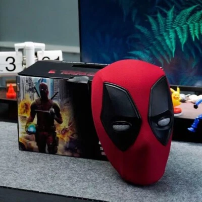 Deadpool 3 Helmet Mask Light-up Movable Eyes Ring Remote Control Sound Effects - Image 1 of 4