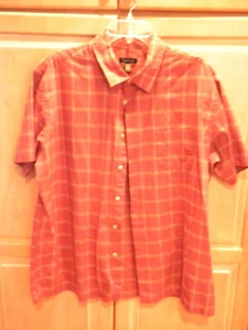 VAN HEUSEN BRAND BRICK RED PLAID SHORT SLEEVE SHIRT MEN SIZE X LARGE - Picture 1 of 2