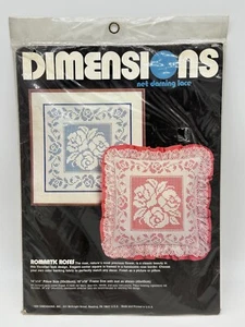 Kit de Encaje Darning Dimensions 1984 Dimensions Net 4807 Rosas Románticas Imagen o Almohada - Imagen 1 de 4