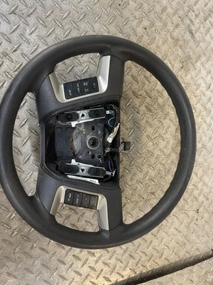 Volante Ford Fusion 2010 2011 2012 preto desgaste normal fabricante de equipamento original - Imagem 1 de 4