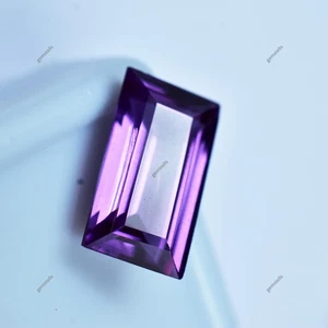 Piedra preciosa suelta CERTIFICADA corte baguette impecable de tanzanita púrpura natural de 3,70 quilates - Imagen 1 de 9