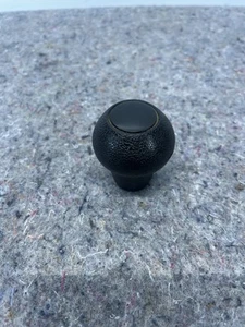 88-94 CHEVY GMC C/K TRUCK SUBURBAN 4x4 SHIFTER KNOB OEM 1988-1994 - Picture 1 of 8