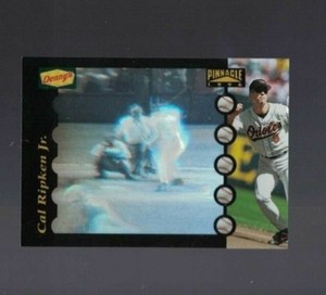 1996 PINNACLE CAL RIPKEN JR. DENNY'S HOLOGRAM INSERT #2