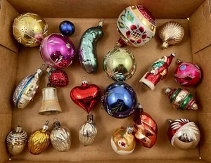 Lot 22 Vintage Glas handbemalte Ornamente teils glänzend Brite - Bild 1 von 1