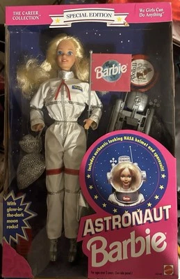 ASTRONAUT BARBIE 1994~CON ROCAS LUNARES BRILLANTES EN LA OSCURIDAD~EDICIÓN ESPECIAL~CAJA SELLADA Foto 1 de 2