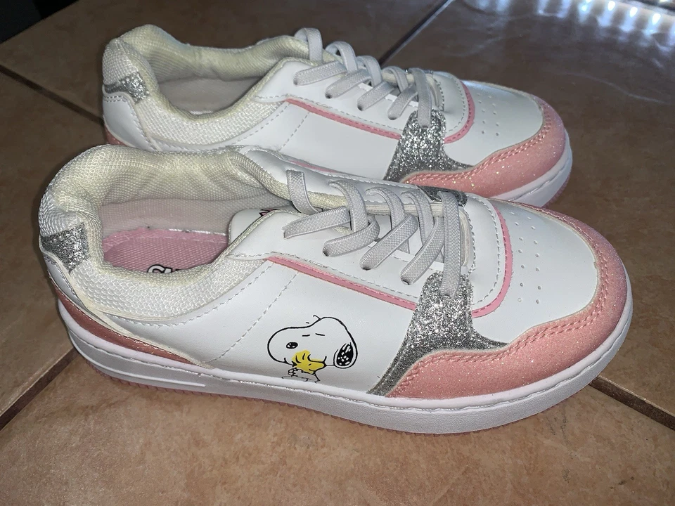 Nuevas Tenis Peanuts Snoopy Niñas Blanco/Rosa Estampado Talla 3 Foto 1 de 4
