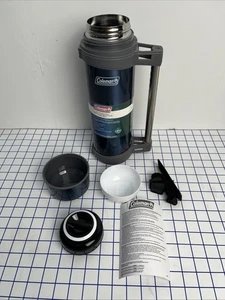 Coleman 1,9 Quart Vakuumisolierte Edelstahlflasche BPA-frei blau NEU Tassen - Bild 1 von 3