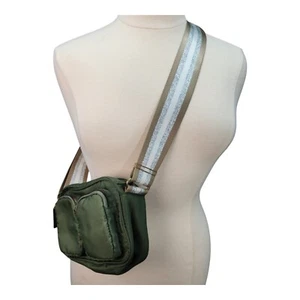 Crossbody Fanny Pack Waist Bag Gold Silver Straps Nylon Pockets Vacation Purse - Picture 1 of 13