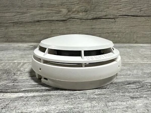 Simplex 4098-9714 Addressable TrueAlarm Smoke Detector #N30-15 - Picture 1 of 3