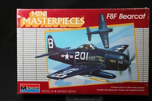 YE062 MONOGRAM 1/72 maquette avion 5013 F8F Bearcat Mini Masterpieces - Imagen 1 de 2