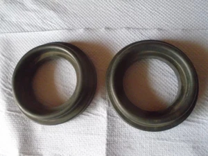 2x Front headlight headlamp dust cover cap 15730300 - Picture 1 of 2