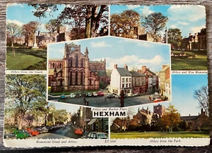 Postal de Bamforth de Hexham Abbey & Market Place Street con autos multi 5 vistas - Imagen 1 de 10