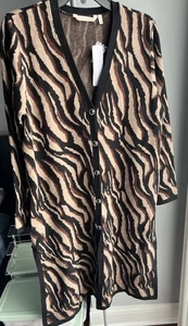 Nuovo con etichetta! Cardigan jacquard Veronica Soft Surroundings medio neutro tasche animali - Foto 1 di 12