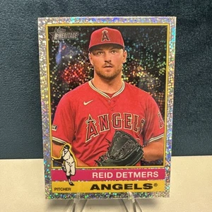 2025 Topps Heritage #411 Reid Detmers Chrome Silver Sparkle Refractor - Bild 1 von 2