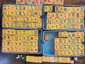 Vintage Mahjong Tiles Orange & Butterscotch Bakelite Chinese Game Set of 162 - Picture 1 of 24
