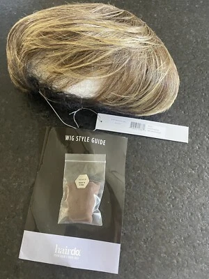 Peluca Hairdo Wispy Cut Natural - Moca Esmaltada/Marrón Medio Dorado R11S+ Foto 1 de 4