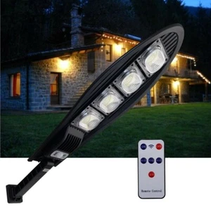 Faro lampione stradale solare con sensore di movimento telecomando 168 LED W779B - Foto 1 di 4