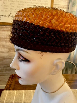 SOMBRERO CLOCHE RAFIA PLÁSTICO BRONCEADO MELOCOTÓN MARRÓN VINTAGE con red Foto 1 de 4