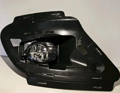 Luz antiniebla lateral derecha y cubierta Mercedes Benz Sprinter 2018-2023 A9108260300 OEM Foto 1 de 3