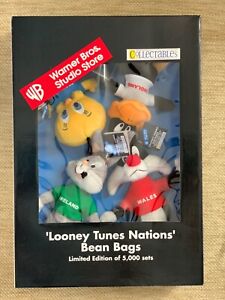 Sealed Looney Tunes Nations Bean Bags Ltd. Ed Of 5000 Bugs Tweetie Daffy Duck