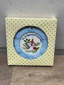 Russ Berrie Decorazione Ricordi Natalizi per Un Insegnante Speciale Porcellana #2864 - Foto 1 di 3