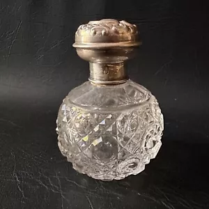 ANTIQUE 1919 CHESTER STERLING SILVER LIDDED CRYSTAL GLASS PERFUME BOTTLE - Picture 1 of 11