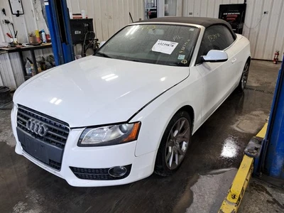 Conjunto de parachoques delantero usado se adapta a: Audi A5 2010 sin línea S sin asistencia de estacionamiento con Foto 1 de 4