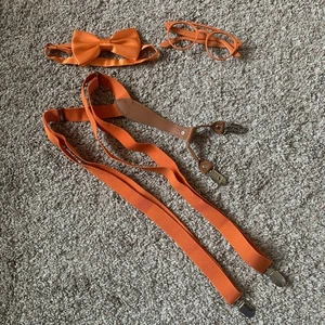 Disfraz Blippi Adulto Halloween - Naranja Gafas Tirantes Pajarita - Imagen 1 de 9