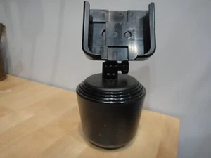 WeatherTech CupFone Universal Adjustable Cup Holder Cell Phone Car Mount (Z864) - Photo 1 sur 14
