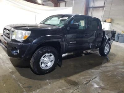 Used Front Bumper Assembly Front fits: 2010 Toyota Tacoma exc. X Runner w/SR5 pa - Imagem 1 de 4