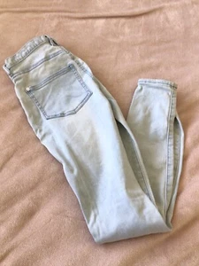 Nena And Pasadena Womens Jeans Size 6 NXP Skinny Tapered Distressed Light Denim - Picture 1 of 14