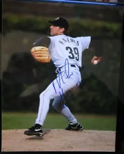 MIKE HENNEMAN SIGNED HOUSTON ASTROS 8x10 PHOTO w/ COA - Picture 1 of 1