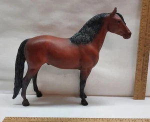 Justin Morgan - Mold #65, C. Hess - U. S. A. - BREYER model HORSE - Picture 1 of 10
