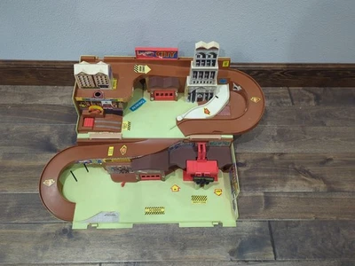 1979 Hot Wheels Service Center conjunto de brinquedos de garagem, sem carros  - Imagem 1 de 4