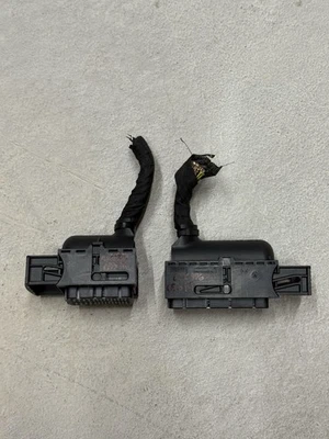 Volkswagen Jetta Rabbit 2009 motor 2,5 L conectores de computadora enchufes 07K906055M Foto 1 de 4