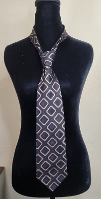 Gravata de seda Holliday & Brown para PRADA Milano preta cáqui tecida geométrica feita à mão - Imagem 1 de 4