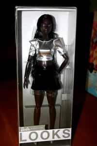Barbie Signature Looks 2021 modelo #10-nueva en caja - Imagen 1 de 5