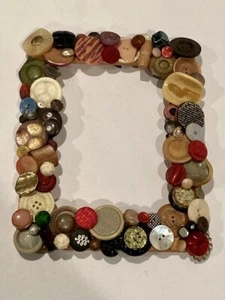 Retro Button Decorated Handmade Picture Frame - Fits 5” x 7” Photo - Nice! - Picture 1 of 12