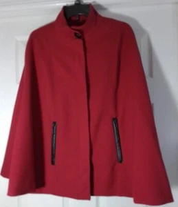 Ellen Tracy Red Black Cape Coat Jacket Faux Leather Zip Trim Buttons Classy P/S - Picture 1 of 17