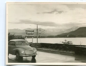 altes Foto Auto bei Klagenfort 1950er, 1960er, 9x6cm - Bild 1 von 1