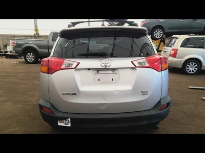 Radiator VIN F 5th Digit 2ARFE Engine Fits 06-18 RAV4 6658141 - Imagem 1 de 4