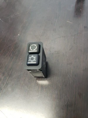 BMW E36 Z3 AC Switch - Image 1 of 2