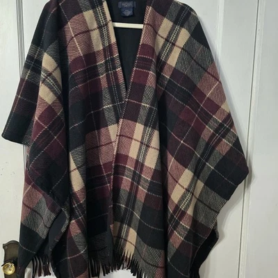  Poncho para mujer Rachel Roy envoltura rápida grueso polar flecos dobladillo OSFM Foto 1 de 4