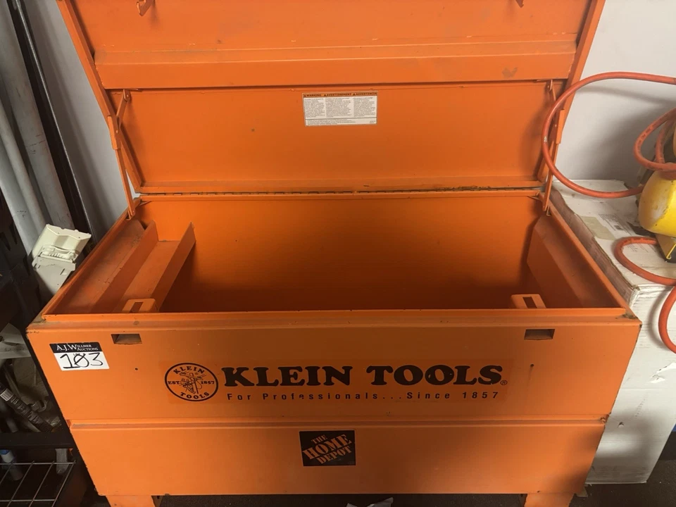 Klein Tools 48 дюймов стальной ящик для инструментов для работы на стройплощадке The Home Depot - Изображение 1 из 3