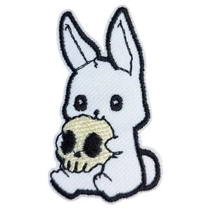 Süßer Hase und Totenkopf Bügelbild Patch Qualität Nähen Patches Abzeichen 6,4 x 3,6 cm P394 - Bild 1 von 3
