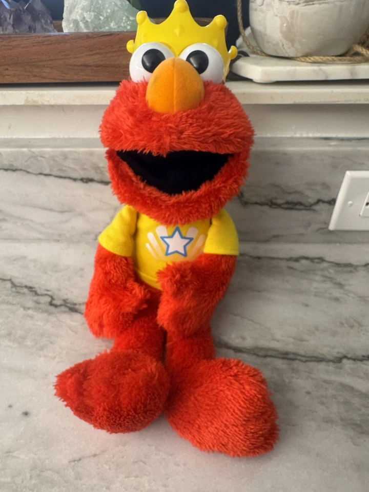 Sesame Street Let's Imagine Elmo Toy Plush with Crown Interactive ( Not Tested ) - Image 1 of 4