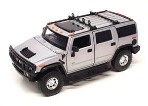 Tayumo 1/32 Scale Diecast 32160011 - Hummer H2 - Silver - Picture 1 of 5