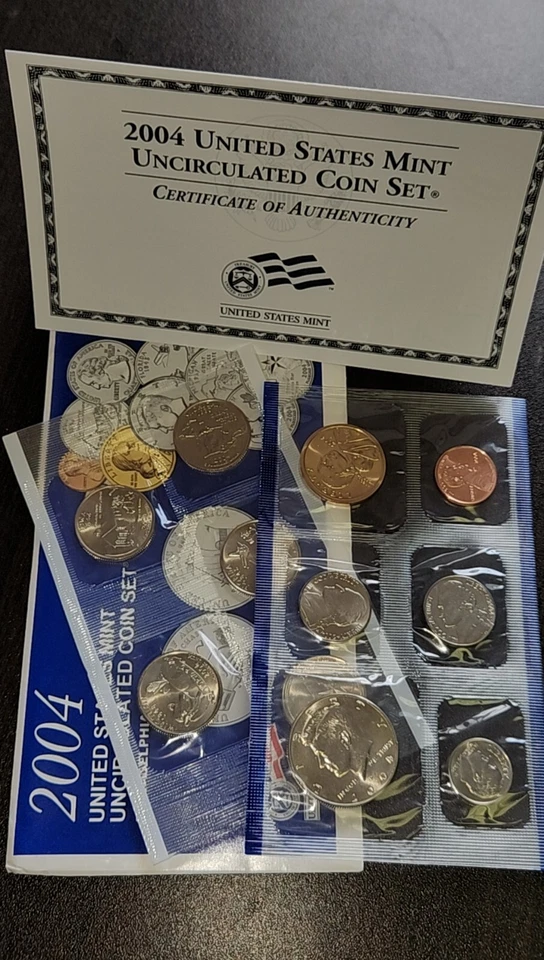 2004 Denver United States Mint Uncirculated Coin Set Denver  - Image 1 of 1